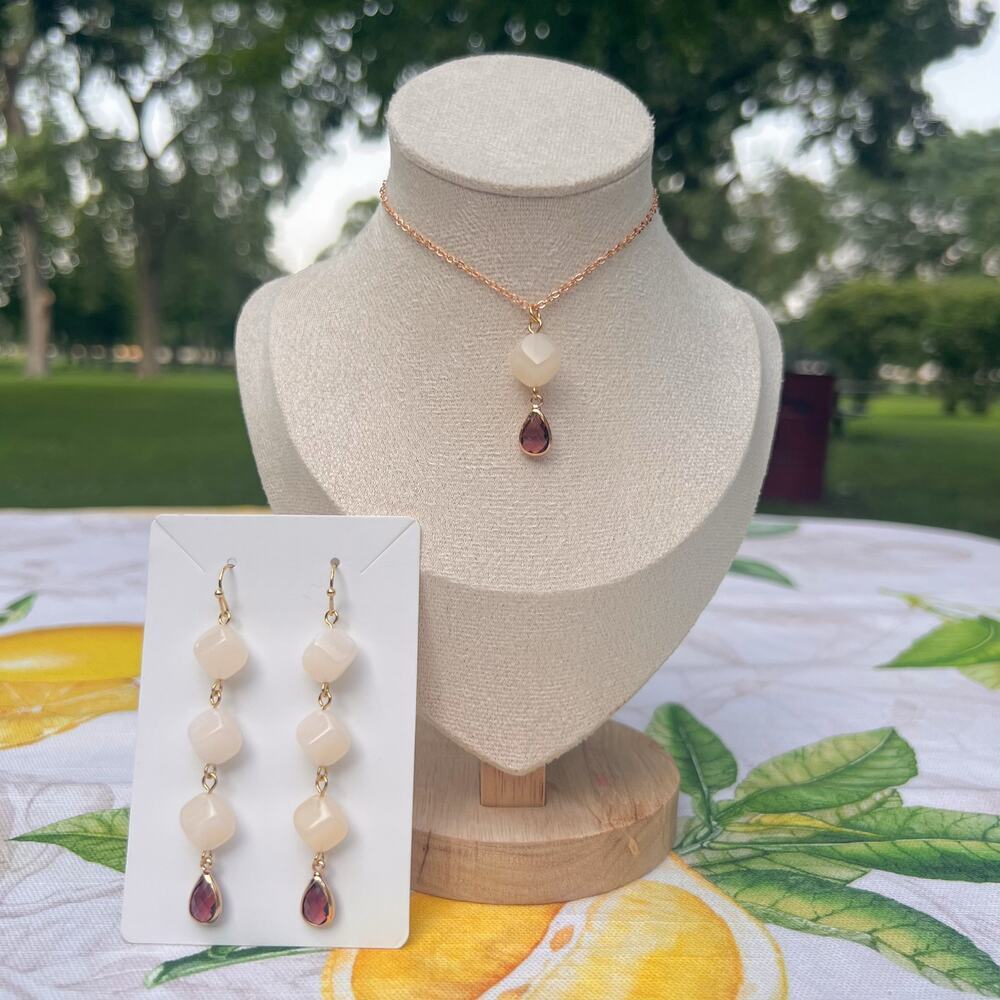 Garnet Wine Red Crystal Glass Cream Moonstone Agate Style Casual Fun Earrings - Picture 7 of 7